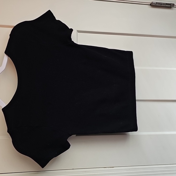 Modish Rebel Youth Sz M/Lstretchy Black Ribbed Crop Top. - Picture 4 of 4